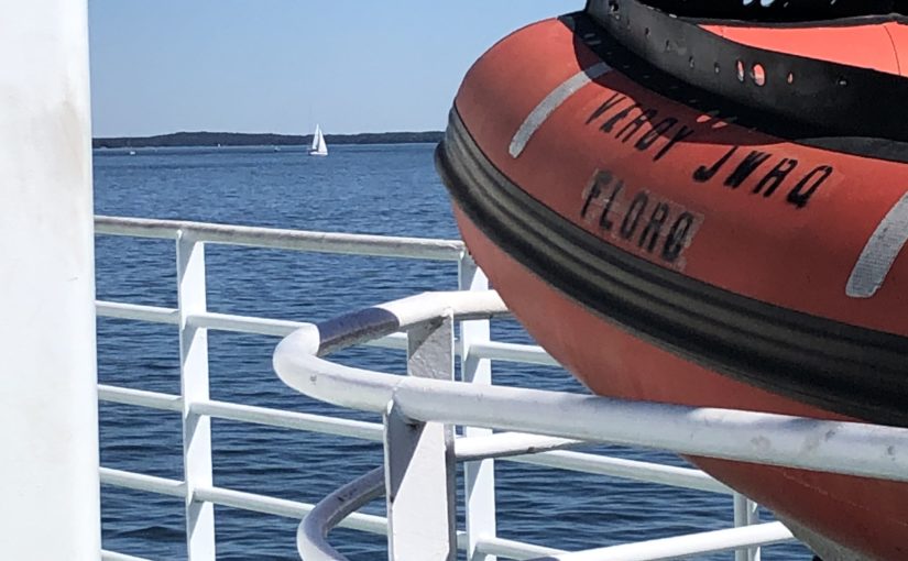 Saariston pieni rengastie 120km -merinäkymiä ja palanutta nahkaa